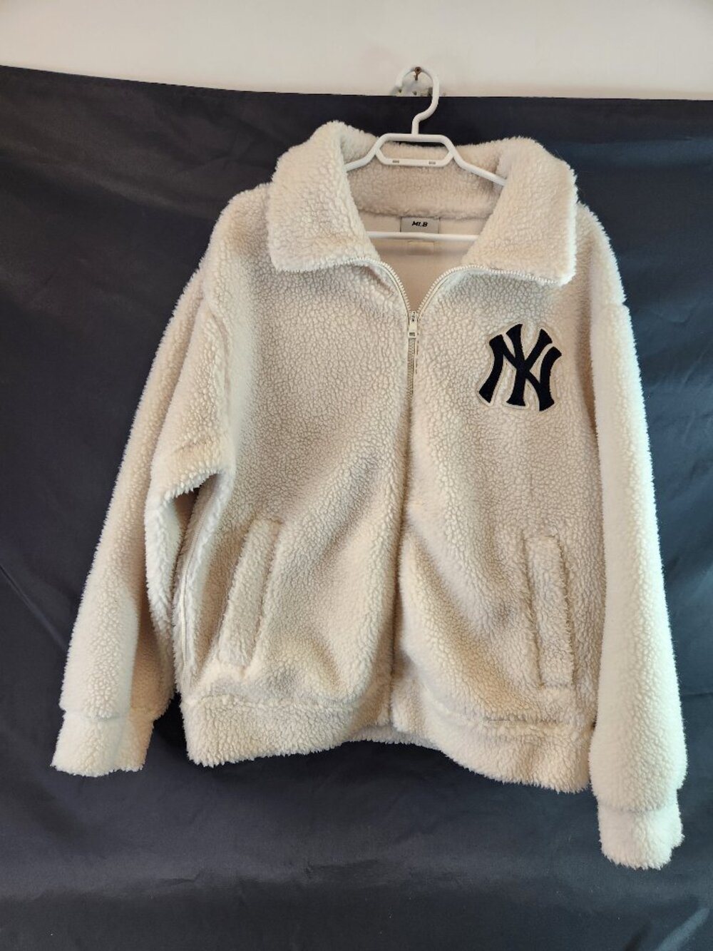 New York Yankees Full Zip White Fuzzy Fleece Men's Large Off-White / Cream